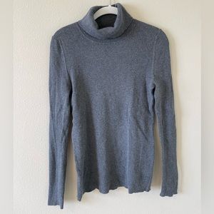 Gap turtleneck sweater